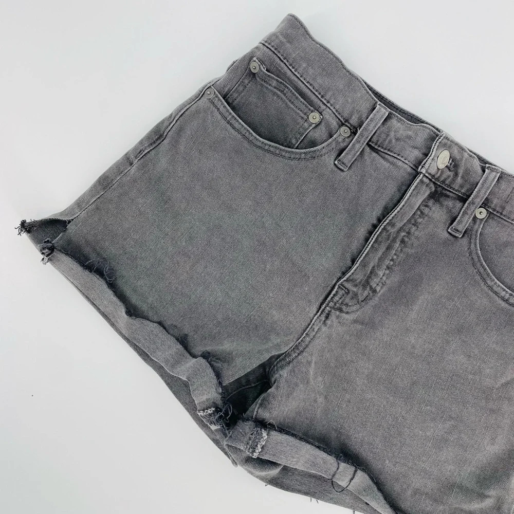 Madewell High Rise Denim Shorts Raw Hem In Washed Black Size 26